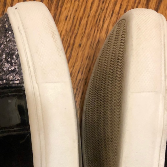 Used little girl sneaker - Picture 3 of 8